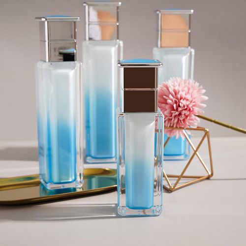 Set de flacons cosmétiques en acrylique