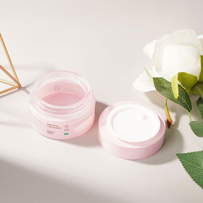 Pot de crème cosmétique en verre