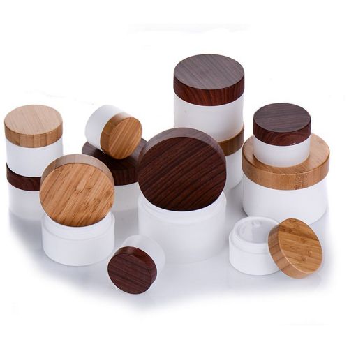 Pot cosmétique en plastique PP avec couvercle en bambou