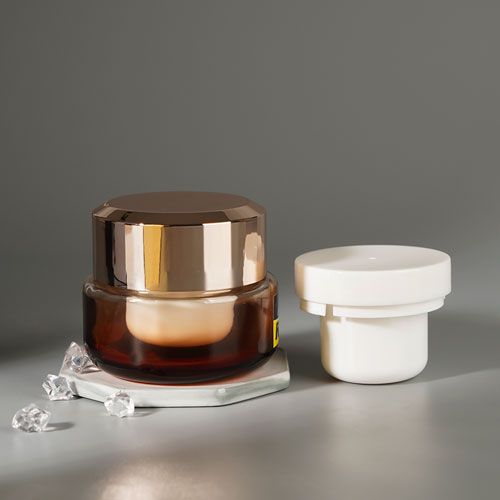 Pot cosmétique en verre rechargeable